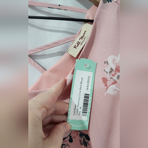 Full Moon Maternity NWT Sleeveless Top Size Medium Pink Teal Floral Cross Back - Picture 5 of 5
